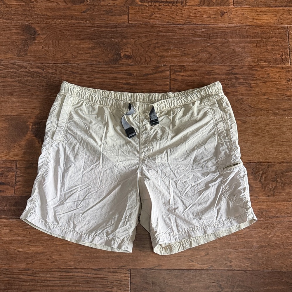 Columbia Sportswear Men’s Omni-Shade Cargo Shorts Tan UPF Sun Protection